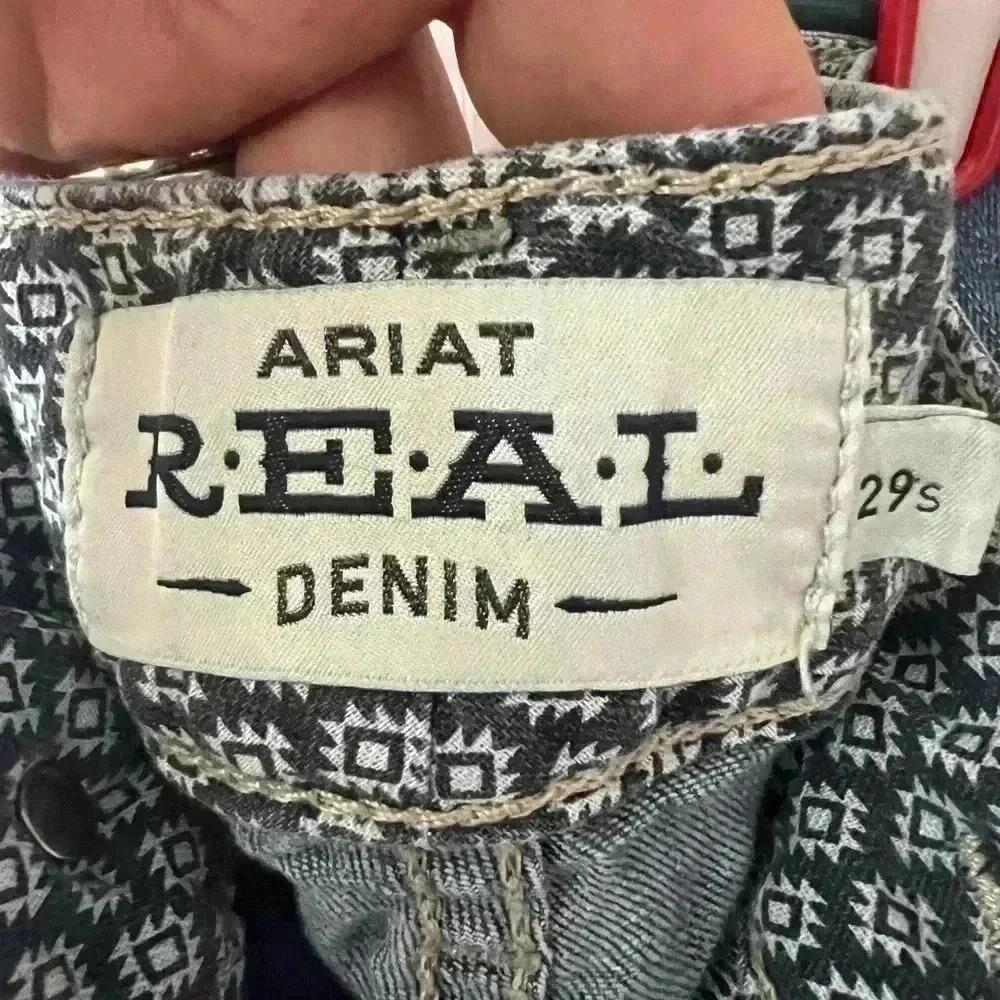 Ariat Cowgirl Distressed Jeans Womens Sz 29s Well Loved See Pics - Picture 10 of 10
